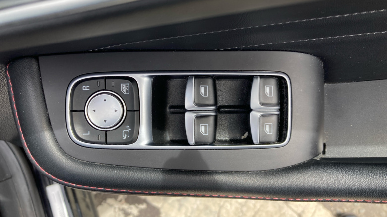 MG Hs 1.5 T-GDI PHEV Exclusive 5dr Auto Hatchback